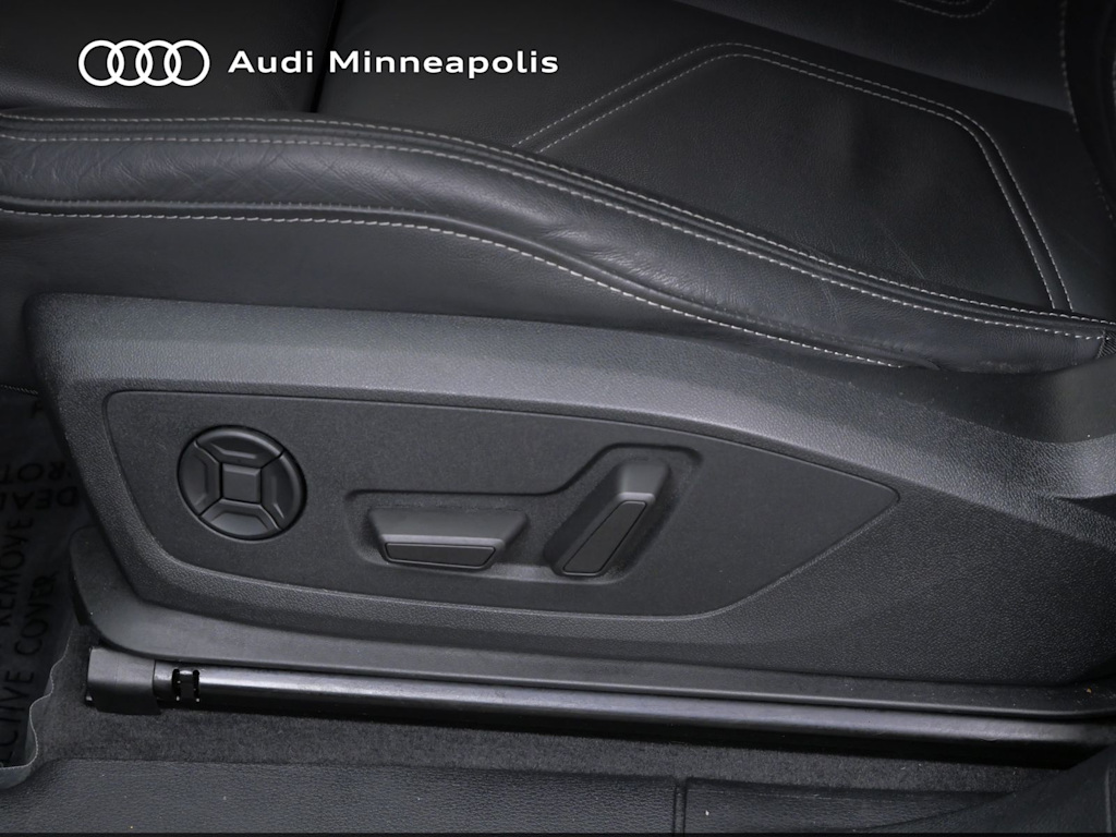 Thumbnail: 2023 Audi Q3 - 15