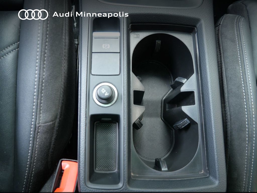 Thumbnail: 2022 Audi Q3 - 9