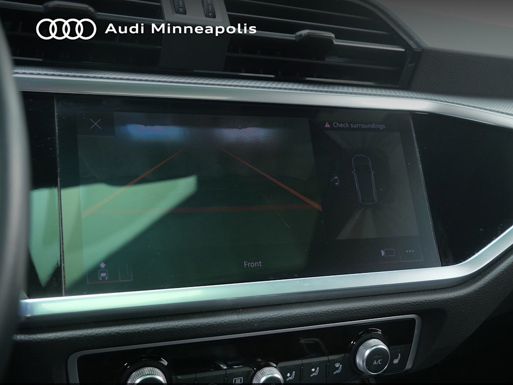 Thumbnail: 2022 Audi Q3 - 8