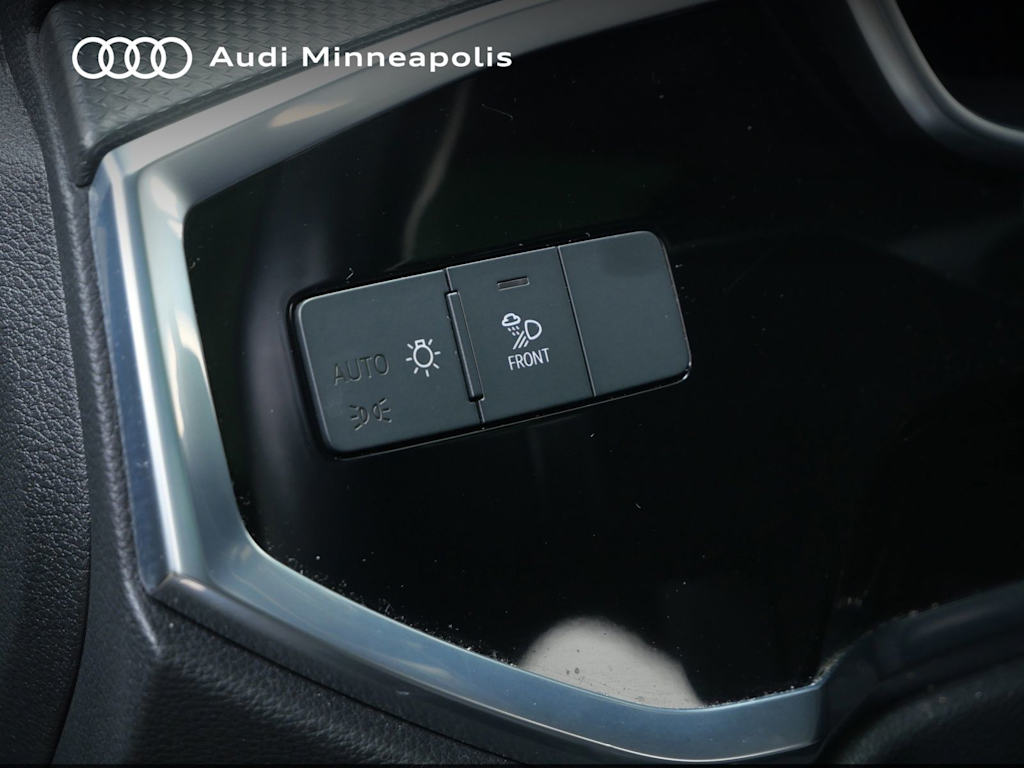 Thumbnail: 2022 Audi Q3 - 18