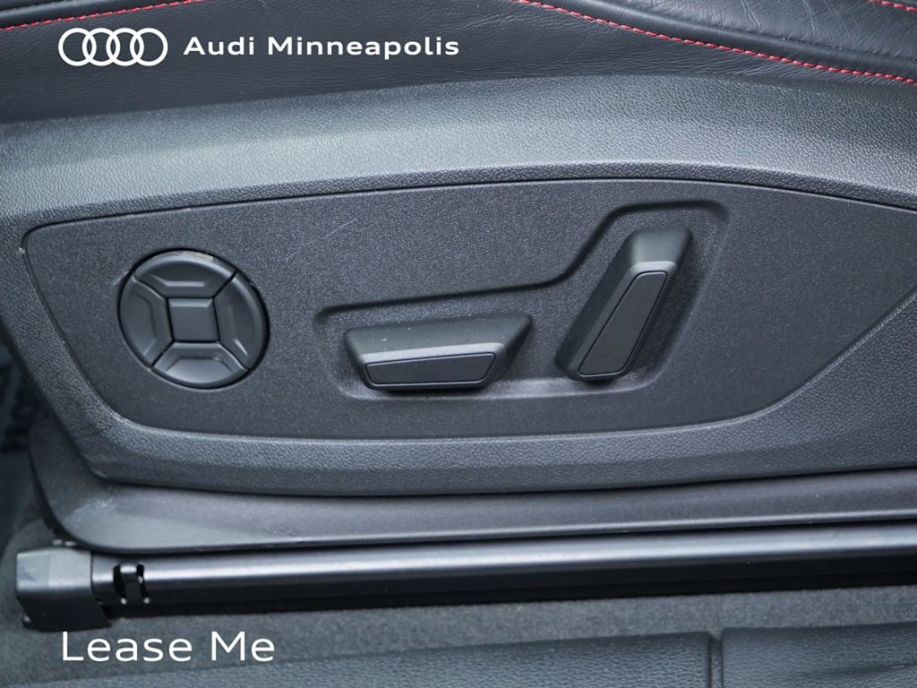 Thumbnail: 2025 Audi Q3 - 16