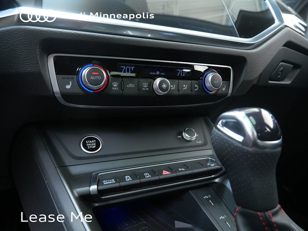 Thumbnail: 2025 Audi Q3 - 20