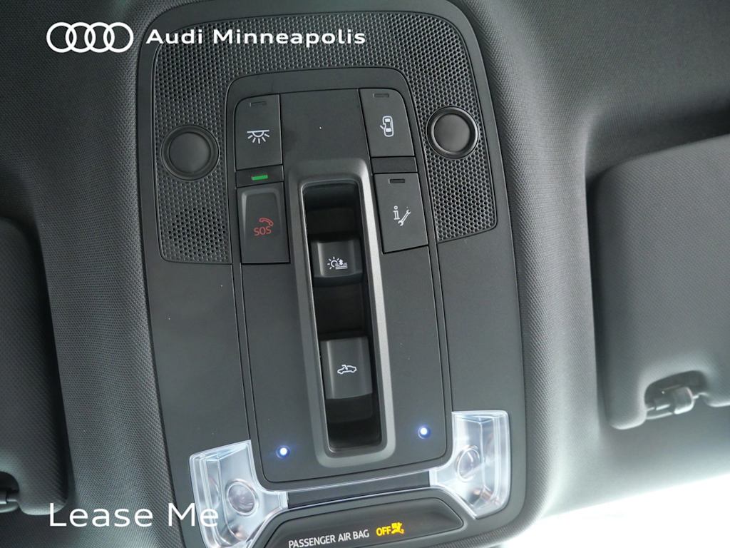 Thumbnail: 2025 Audi Q3 - 25