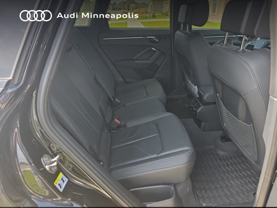 Thumbnail: 2023 Audi Q3 - 14