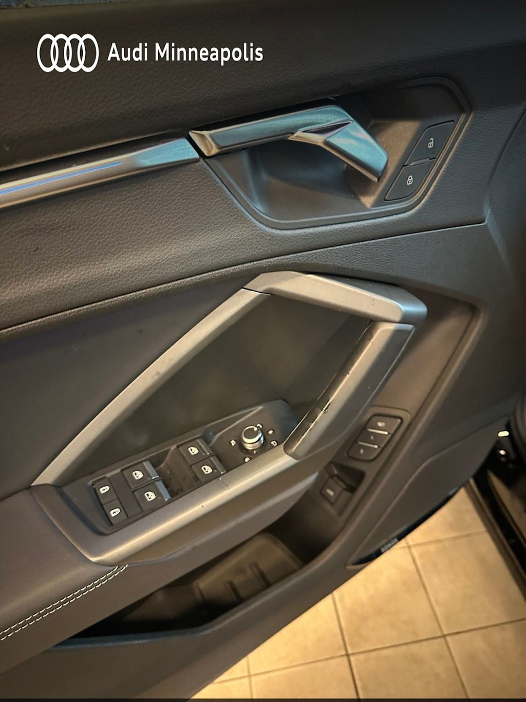 Thumbnail: 2023 Audi Q3 - 24