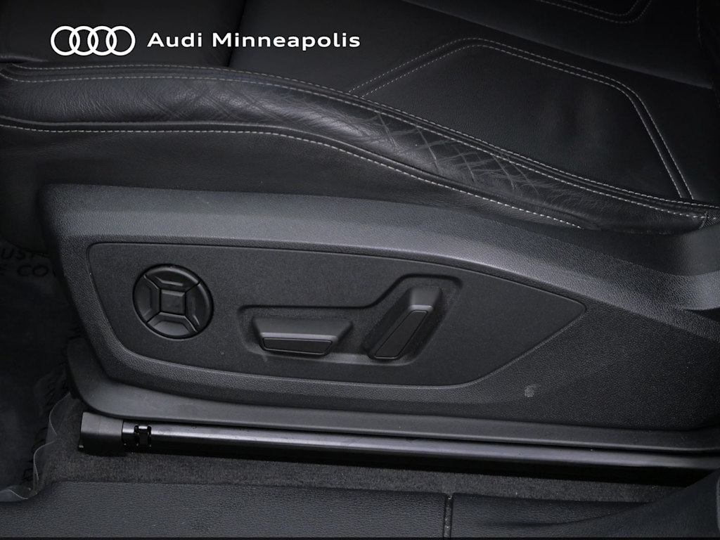 Thumbnail: 2023 Audi Q3 - 15