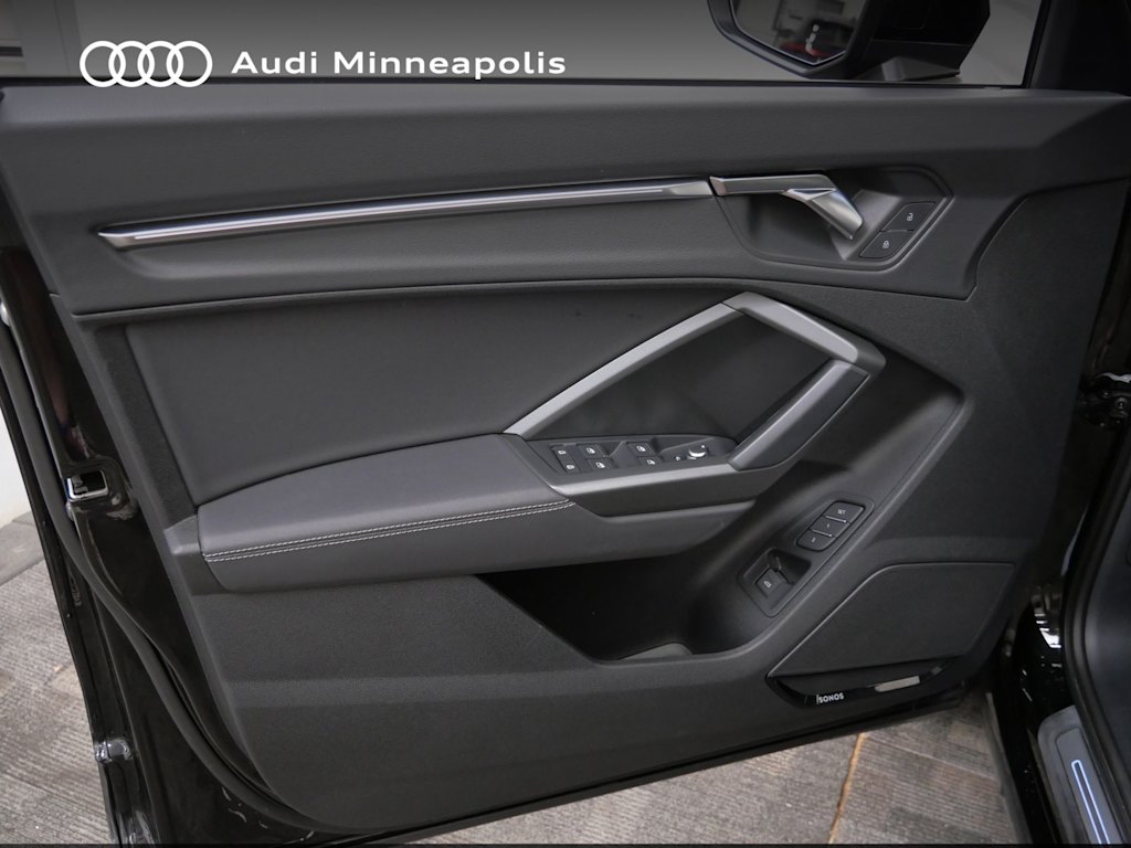 Thumbnail: 2023 Audi Q3 - 14