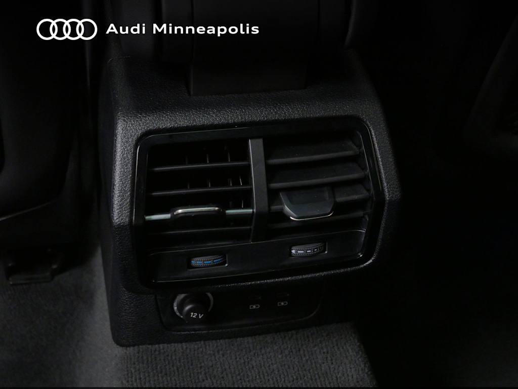 Thumbnail: 2022 Audi Q3 - 17