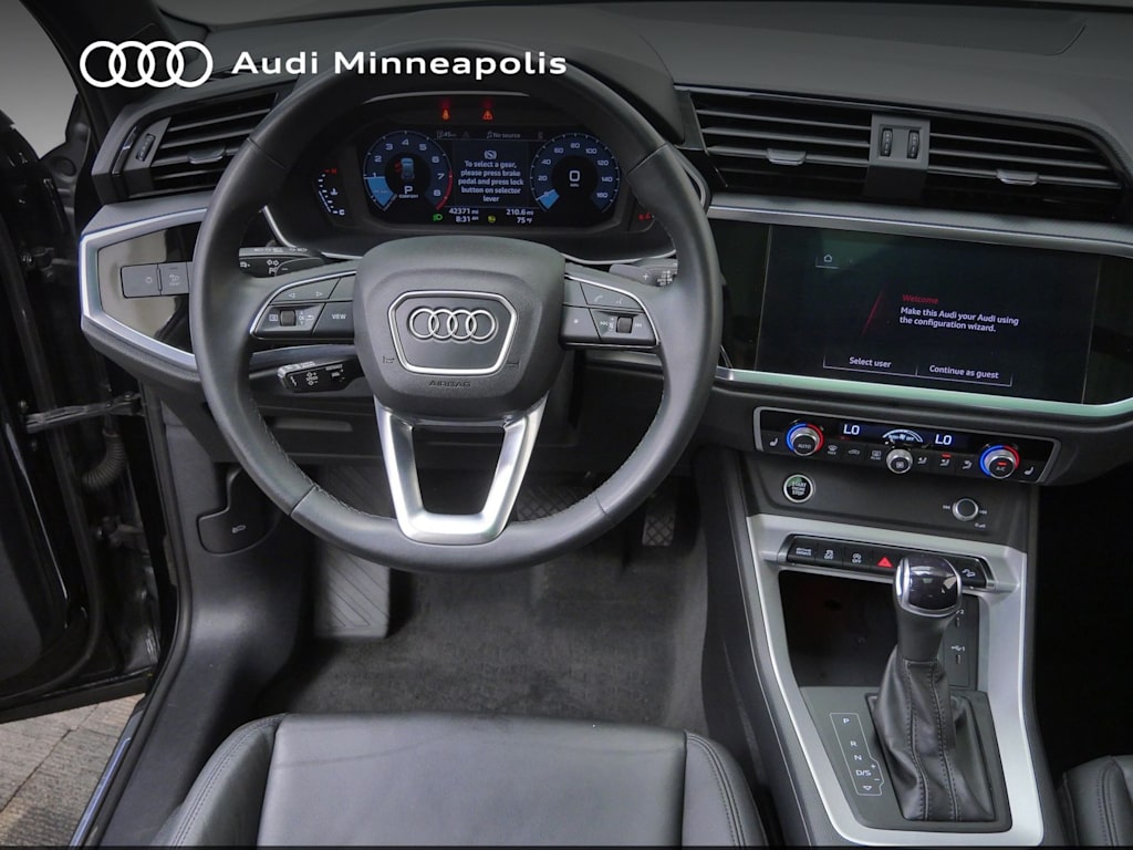 Thumbnail: 2022 Audi Q3 - 2