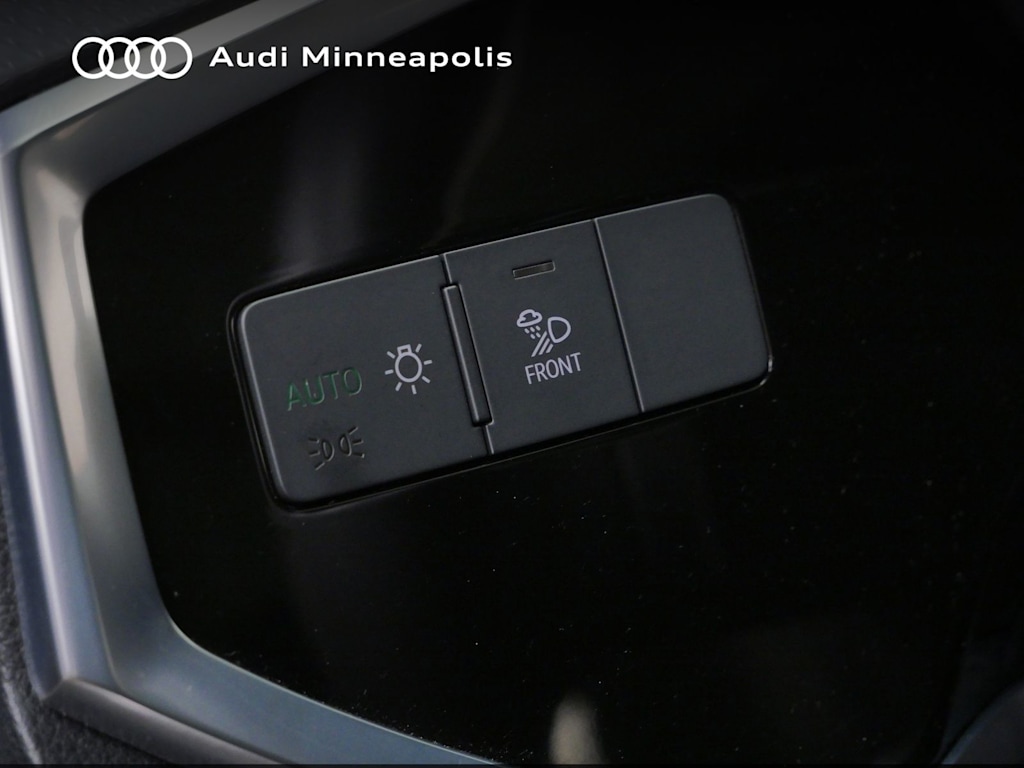 Thumbnail: 2022 Audi Q3 - 19