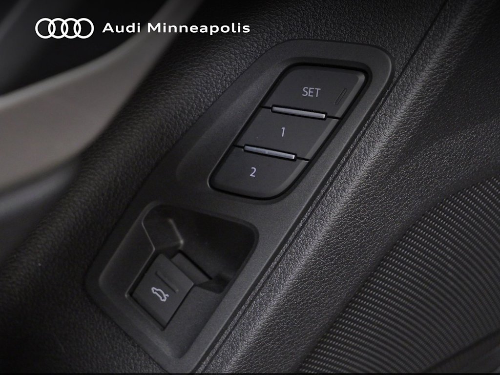 Thumbnail: 2022 Audi Q3 - 18