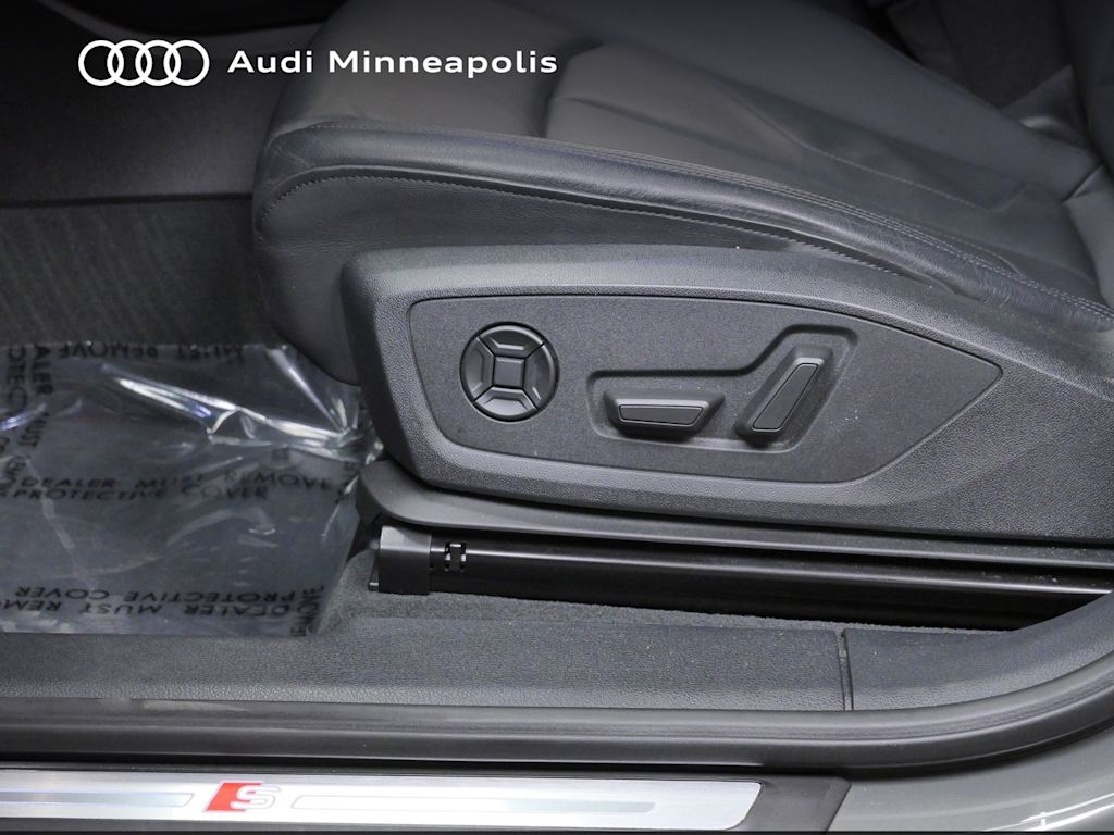 Thumbnail: 2022 Audi Q3 - 16