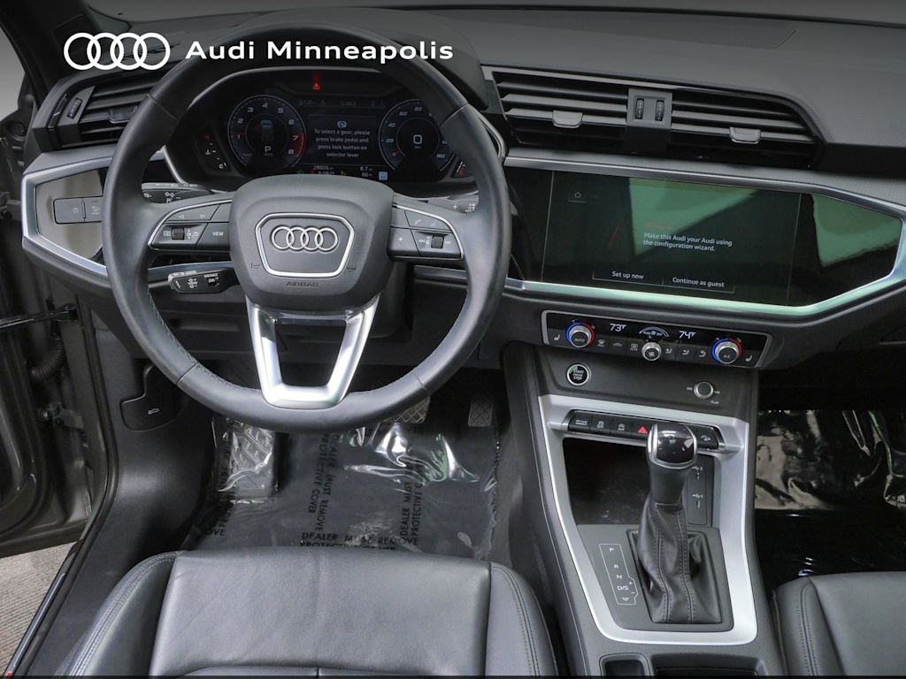 Thumbnail: 2022 Audi Q3 - 2