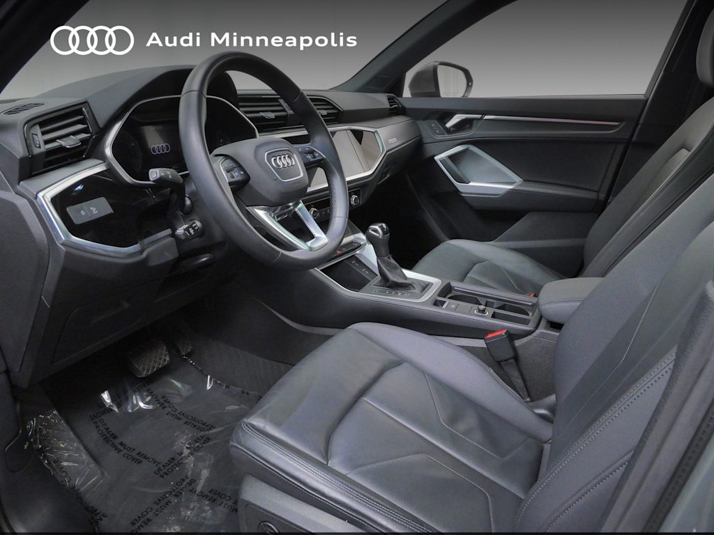 Thumbnail: 2022 Audi Q3 - 7