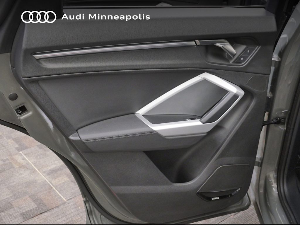 Thumbnail: 2022 Audi Q3 - 17