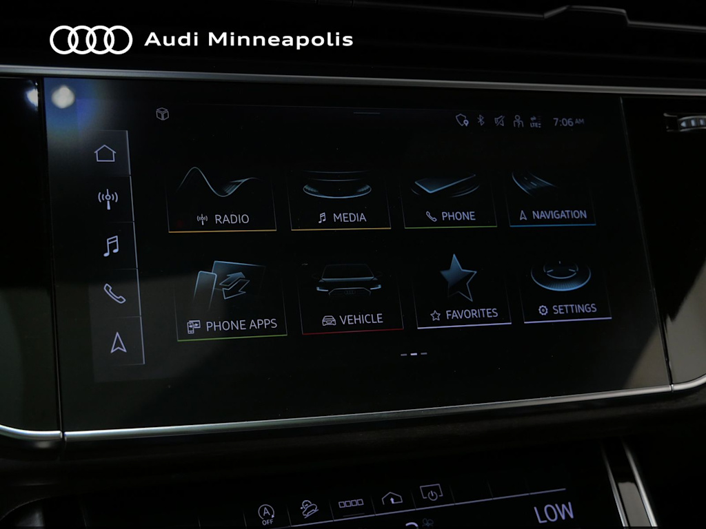 Thumbnail: 2021 Audi Q8 - 10