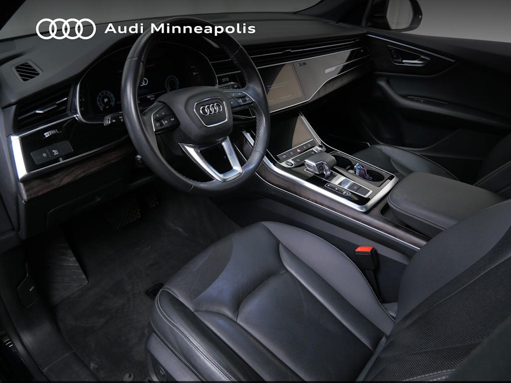 Thumbnail: 2021 Audi Q8 - 2