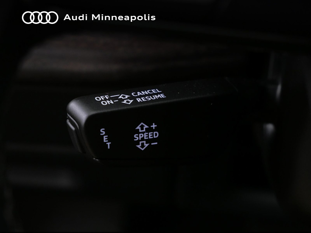 Thumbnail: 2021 Audi Q8 - 12