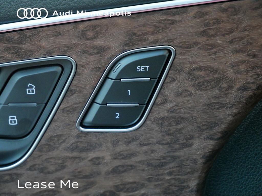 Thumbnail: 2026 Audi Q8 - 22