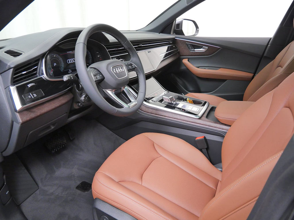 Thumbnail: 2026 Audi Q8 - 6