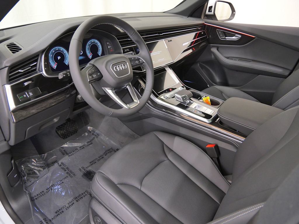 Thumbnail: 2026 Audi Q8 - 2