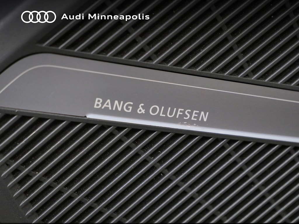 Thumbnail: 2023 Audi Q5 - 7