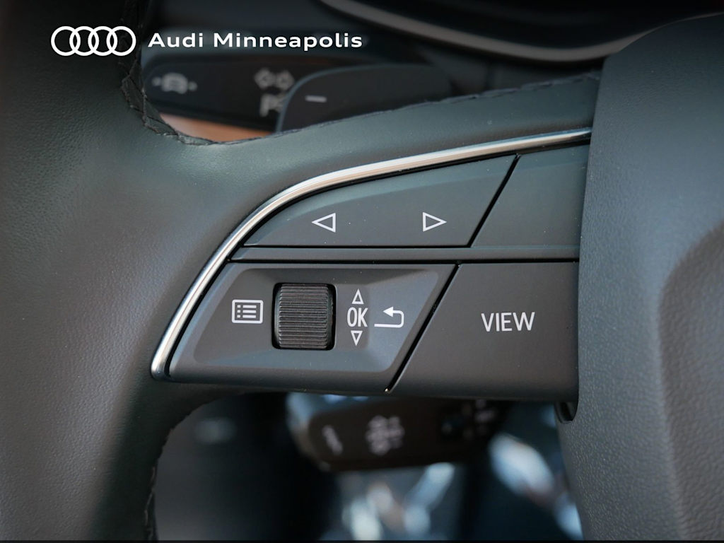 Thumbnail: 2023 Audi Q5 - 23