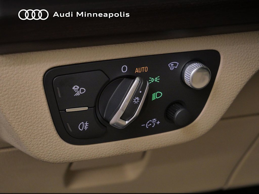 Thumbnail: 2023 Audi Q5 - 20