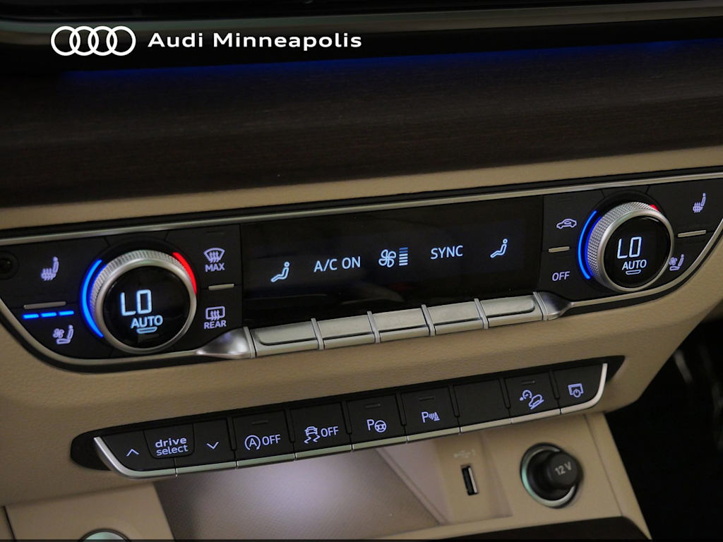 Thumbnail: 2023 Audi Q5 - 24