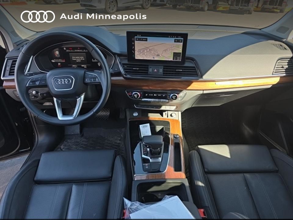 Thumbnail: 2023 Audi Q5 - 2