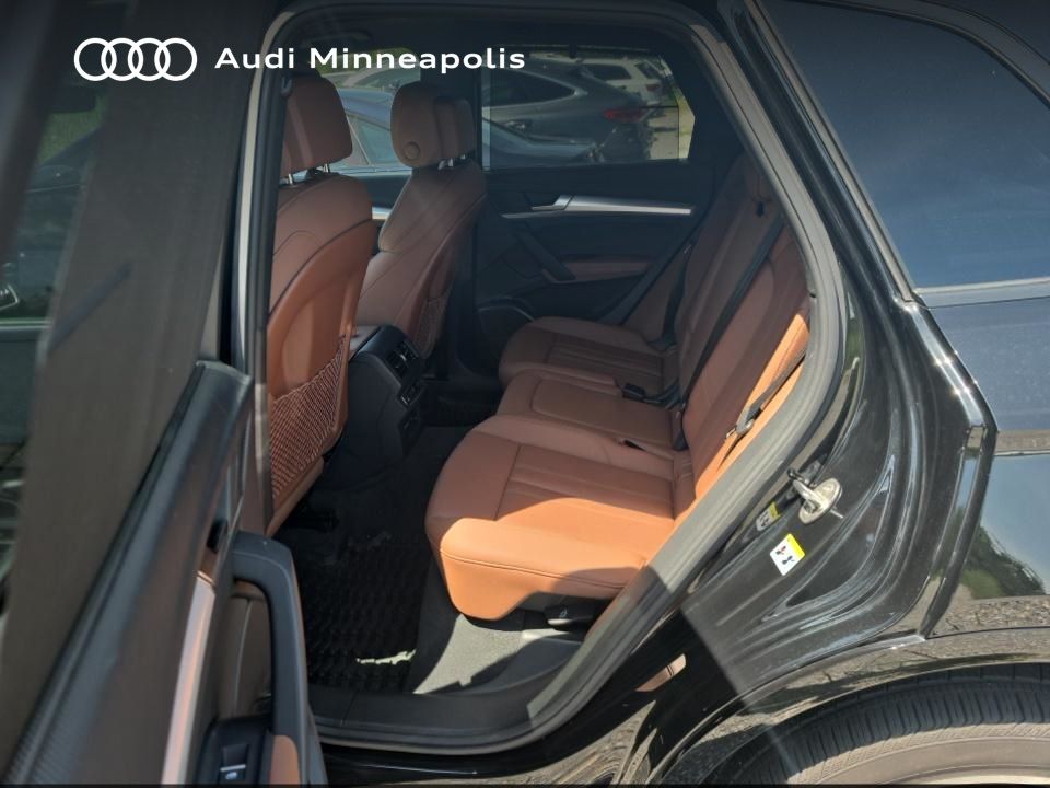 Thumbnail: 2024 Audi Q5 - 7