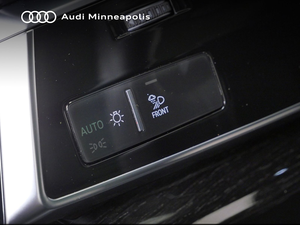 Thumbnail: 2023 Audi Q8 - 20