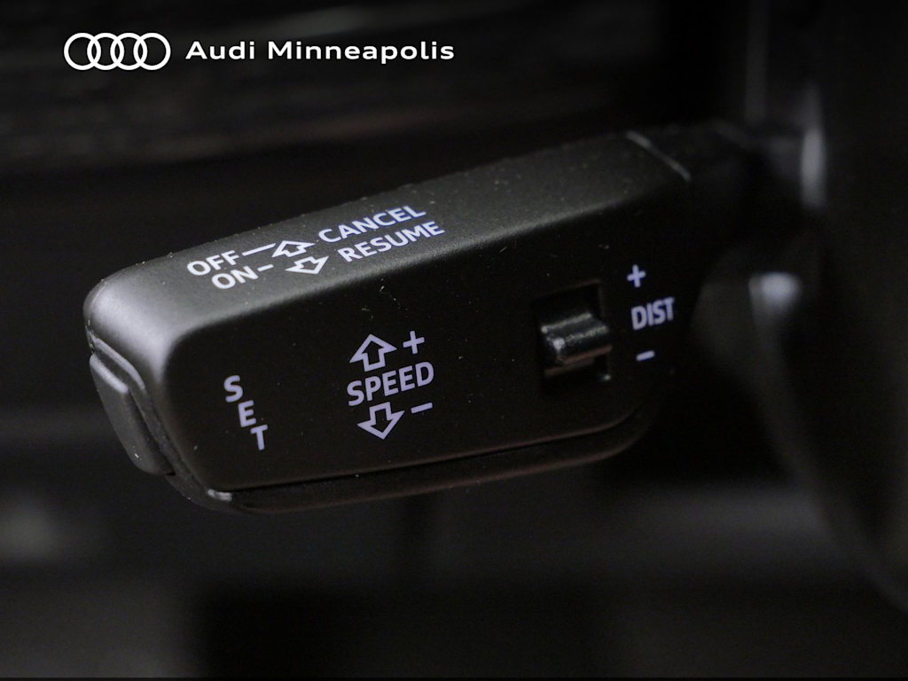 Thumbnail: 2023 Audi Q8 - 12