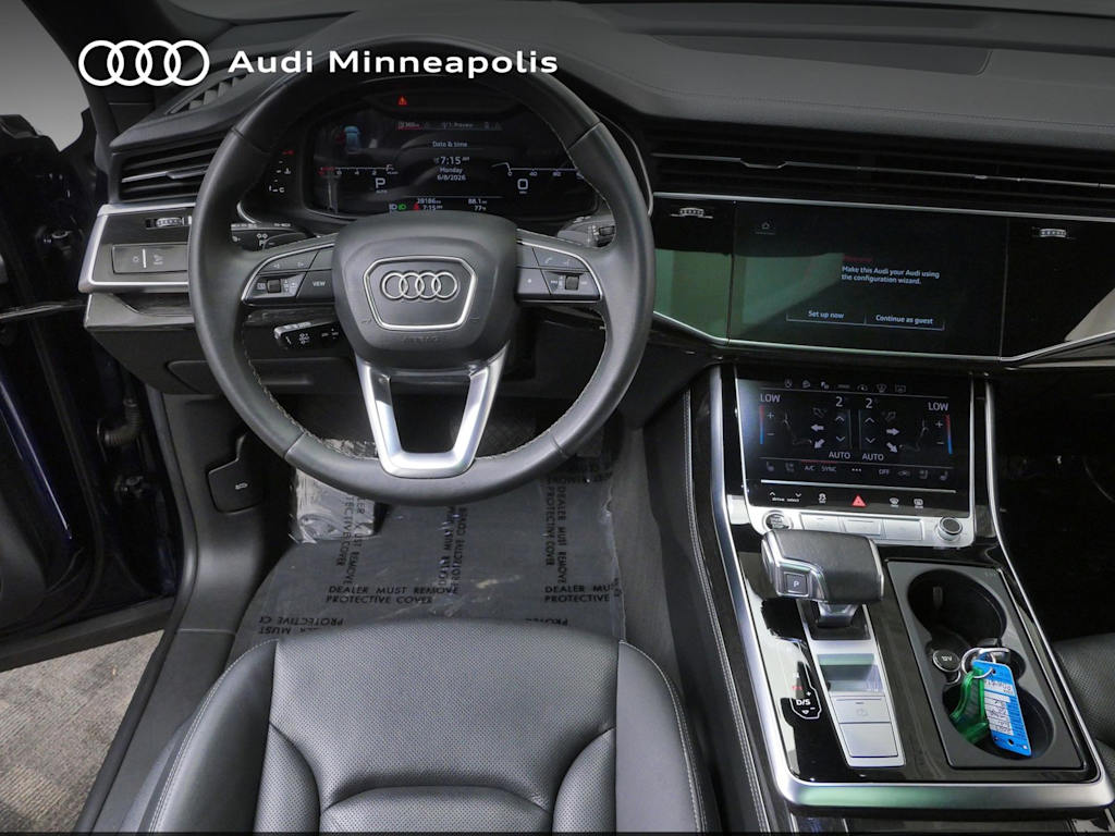 Thumbnail: 2023 Audi Q8 - 2