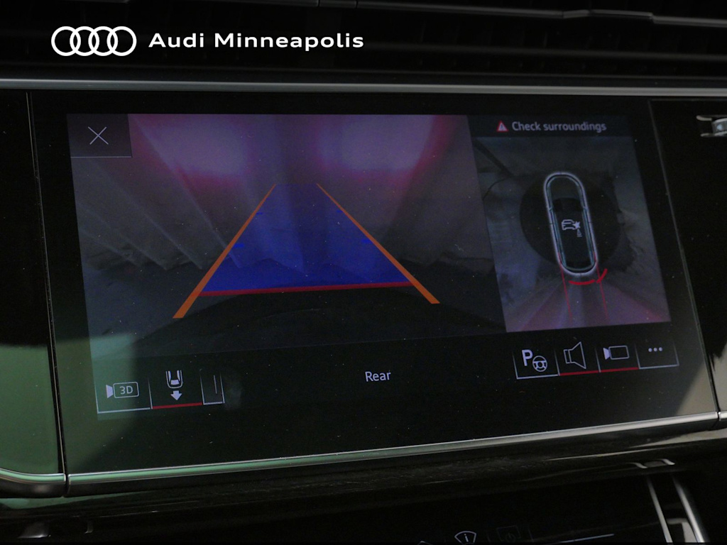 Thumbnail: 2023 Audi Q8 - 27