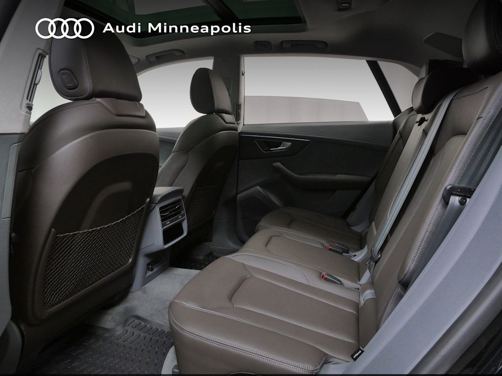 Thumbnail: 2023 Audi Q8 - 8