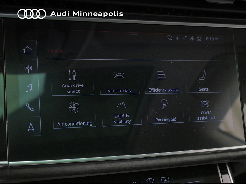 Thumbnail: 2023 Audi Q8 - 21