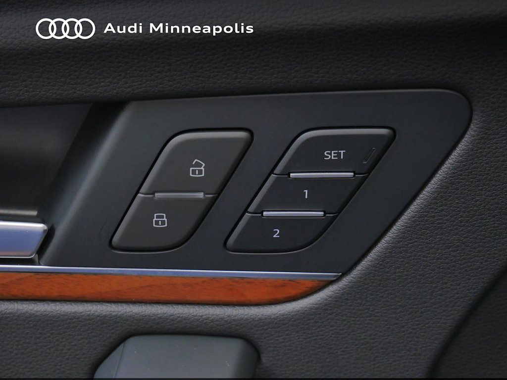 Thumbnail: 2023 Audi Q5 - 19