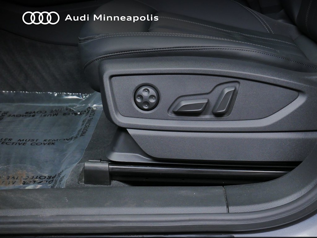 Thumbnail: 2023 Audi Q5 - 16