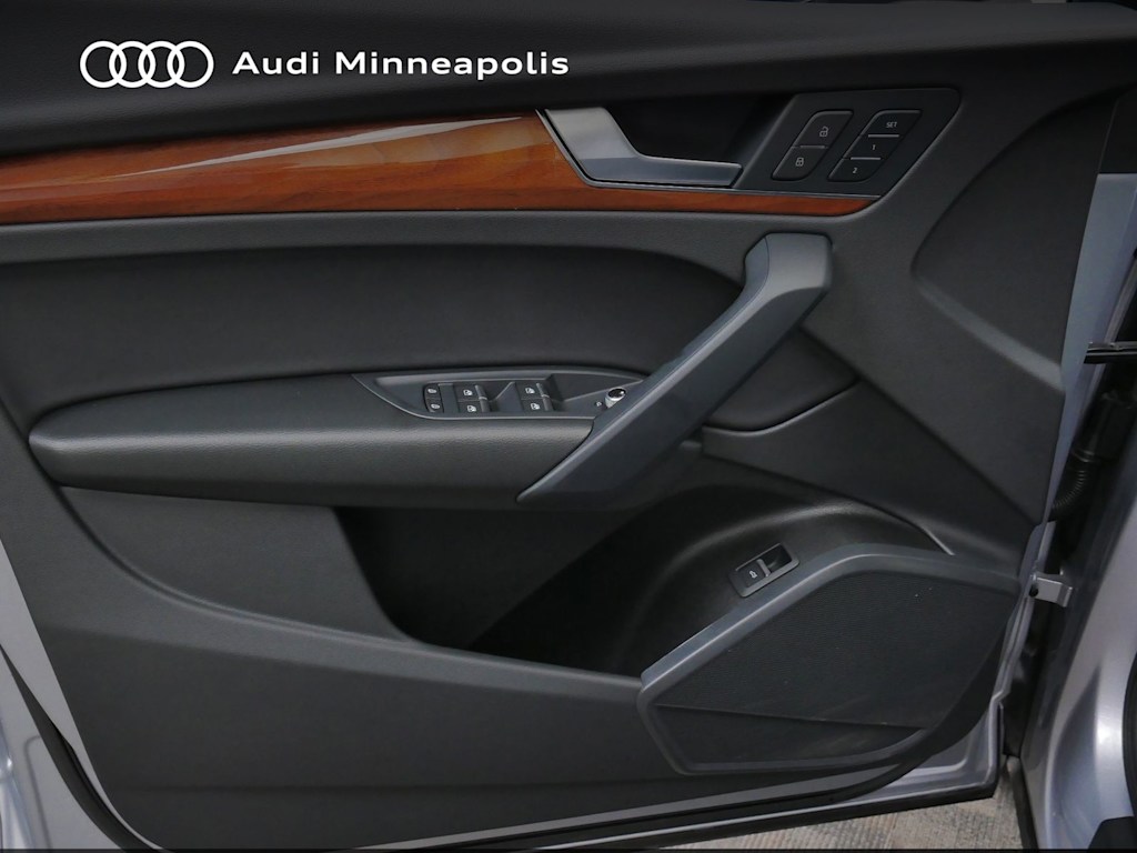 Thumbnail: 2023 Audi Q5 - 15