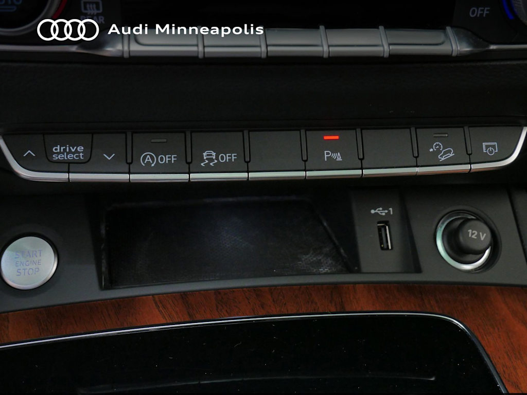 Thumbnail: 2023 Audi Q5 - 25