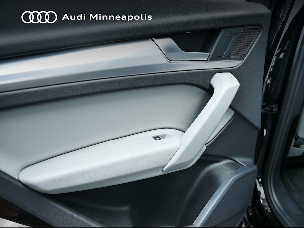 Thumbnail: 2024 Audi Q5 - 17