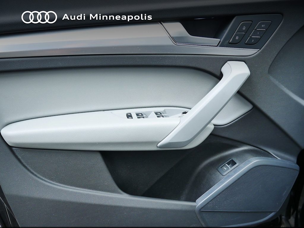 Thumbnail: 2024 Audi Q5 - 15