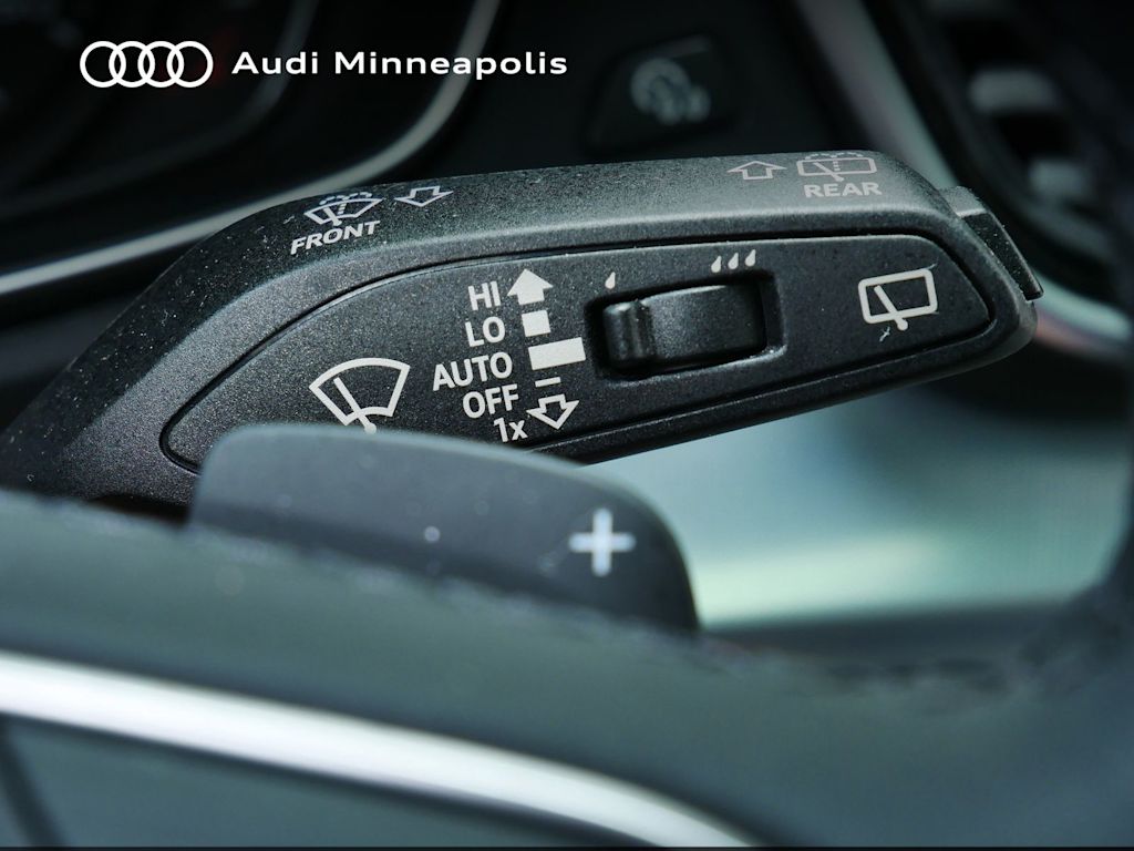 Thumbnail: 2024 Audi Q5 - 11