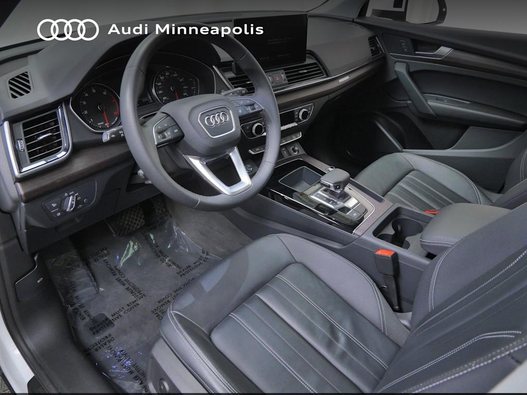 Thumbnail: 2023 Audi Q5 - 2
