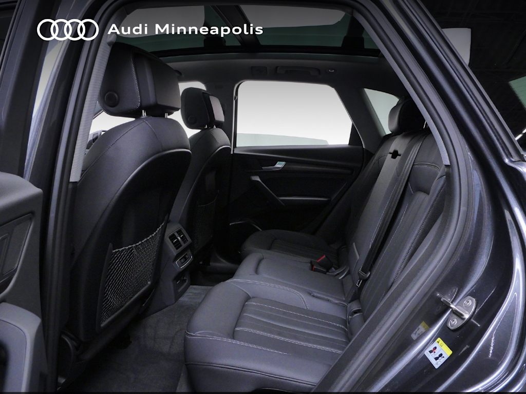 Thumbnail: 2023 Audi Q5 - 9