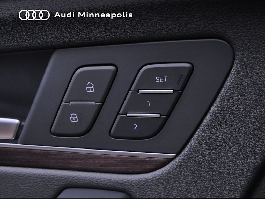 Thumbnail: 2023 Audi Q5 - 20