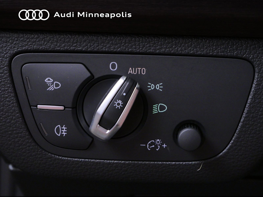 Thumbnail: 2023 Audi Q5 - 21