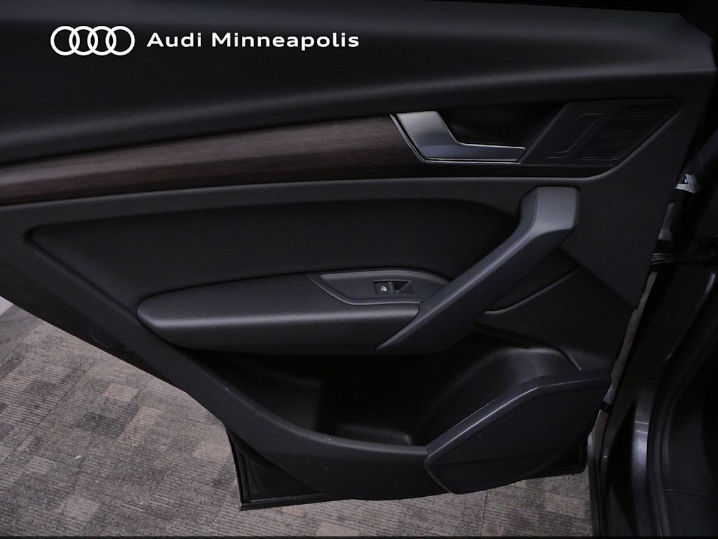 Thumbnail: 2023 Audi Q5 - 18