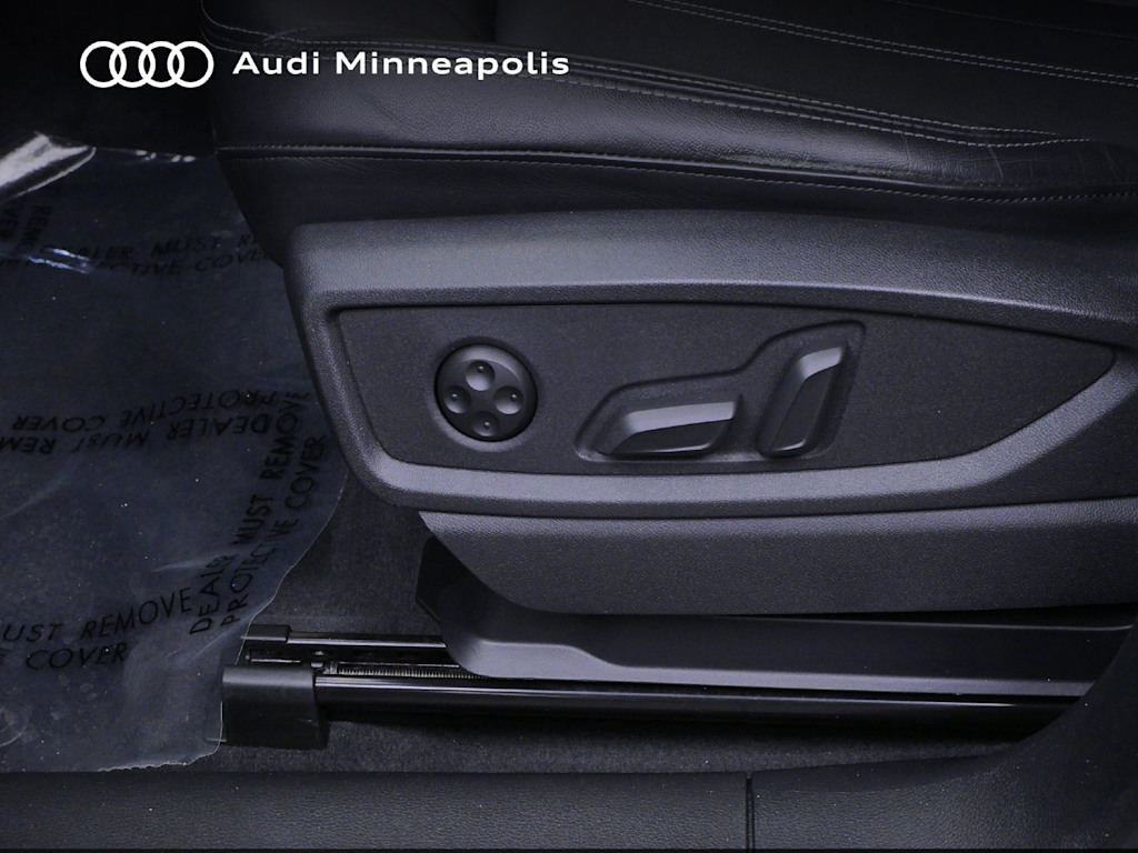 Thumbnail: 2023 Audi Q5 - 17